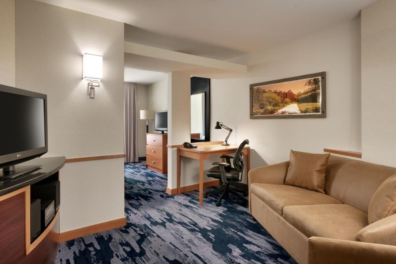 Fairfield Inn & Suites By Marriott Tallahassee Central Exteriör bild