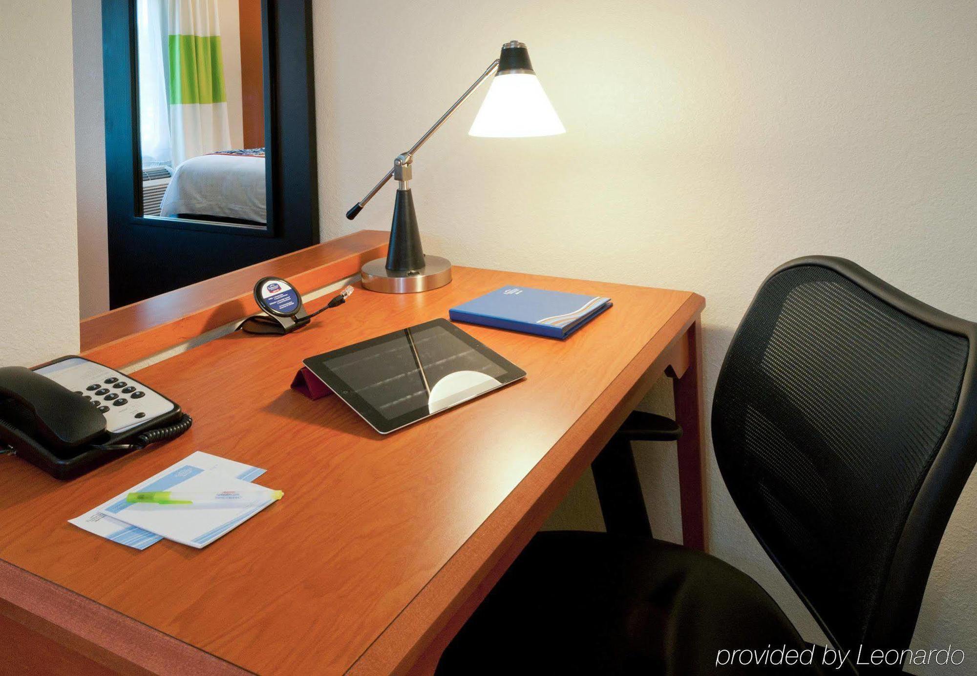 Fairfield Inn & Suites By Marriott Tallahassee Central Rum bild